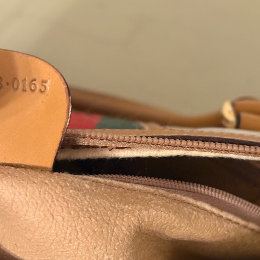 Vintage Gucci Beige and Tan Satchel with Red and Green Stripe pristine - Picture 6 of 7